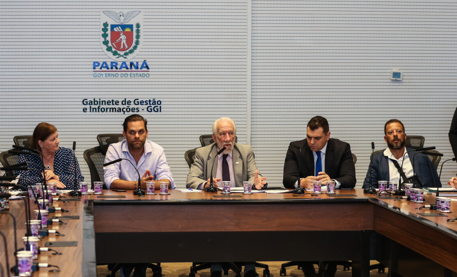 O vice governador Darci Piana recebe nesta quarta-feira (11), representantes da classe artística e cultura do Estado, no Palácio Iguaçu.   Curitiba, 11/03/2020 -  Foto: Geraldo Bubniak/AEN