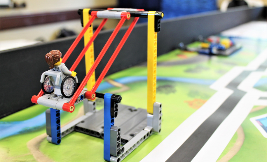 Oficina de robótica alia tecnologia e habilidades sociais. Foto:SEED