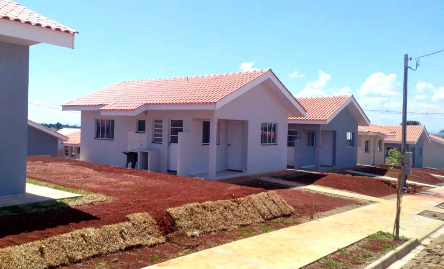 O projeto teve um investimento de R$ 2,8 milhões em recursos do FGTS em uma parceria do Governo do Estado com o Governo Federal e a prefeitura. Residencial recebeu também obras de calçamento com acessibilidade, sinalização viária e paisagismo.