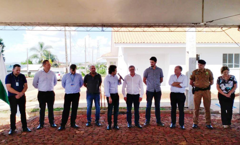 O projeto teve um investimento de R$ 2,8 milhões em recursos do FGTS em uma parceria do Governo do Estado com o Governo Federal e a prefeitura. Residencial recebeu também obras de calçamento com acessibilidade, sinalização viária e paisagismo.