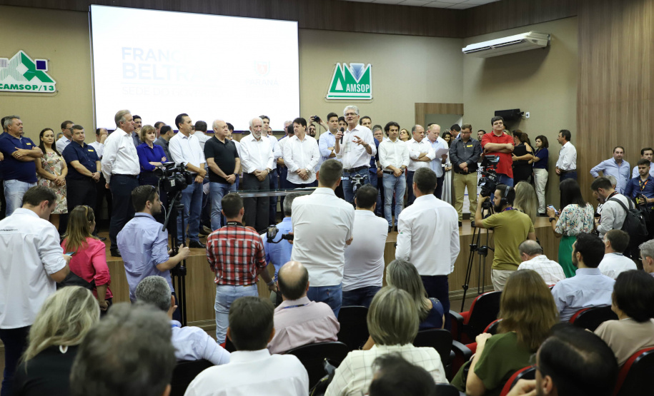 O município de Francisco Beltrão, no Sudoeste do Paraná, vai receber um condomínio do idoso, do programa Viver Mais Paraná, desenvolvido pelo Governo do Estado. O empreendimento foi confirmado nesta sexta-feira (13) pelo vice-governador Darci Piana, dentro da agenda de transferência da sede administrativa do Governo do Estado para o município.