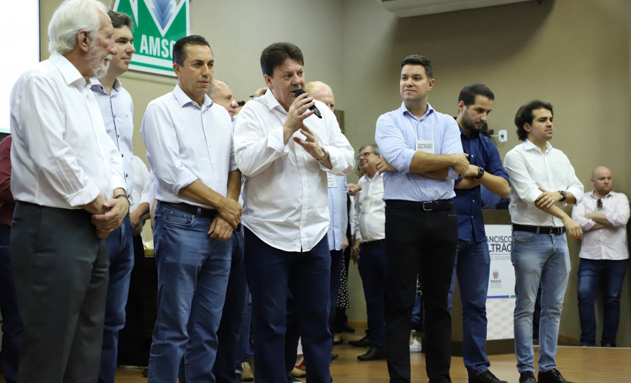 O Governo do Estado destina R$ 13,6 milhões para 21 municípios da Região Sudoeste do Paraná. Os recursos são para a execução de obras estruturantes e novos investimentos na área da saúde. O anúncio foi feito pelo vice-governador Darci Piana nesta sexta-feira (13), dentro da agenda de transferência da sede do governo para Francisco Beltrão.