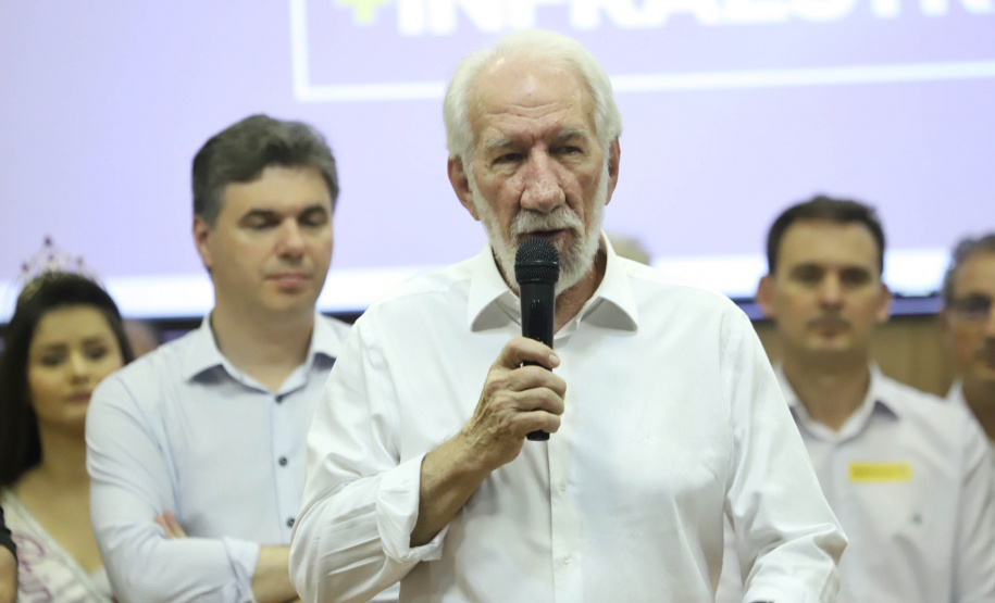 O Governo do Estado destina R$ 13,6 milhões para 21 municípios da Região Sudoeste do Paraná. Os recursos são para a execução de obras estruturantes e novos investimentos na área da saúde. O anúncio foi feito pelo vice-governador Darci Piana nesta sexta-feira (13), dentro da agenda de transferência da sede do governo para Francisco Beltrão.