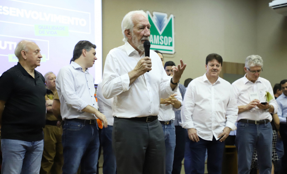 O Governo do Estado destina R$ 13,6 milhões para 21 municípios da Região Sudoeste do Paraná. Os recursos são para a execução de obras estruturantes e novos investimentos na área da saúde. O anúncio foi feito pelo vice-governador Darci Piana nesta sexta-feira (13), dentro da agenda de transferência da sede do governo para Francisco Beltrão.