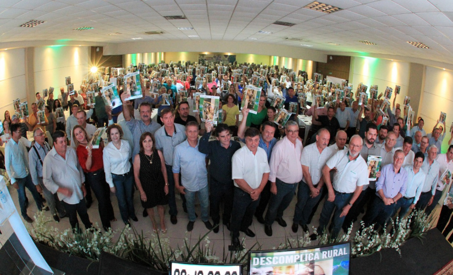 A Secretaria de Estado do Desenvolvimento Sustentável e do Turismo, em parceria com a Faep/Senar, promoveu nesta quinta e sexta-feira (12 e 13) mais uma rodada de eventos no Interior para apresentação do Programa Descomplica Rural e do ICMS Ecológico, nos municípios de Umuarama e Campo Mourão. Foto: Faep/SEDEST