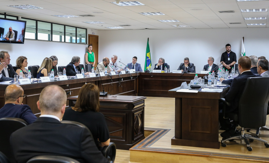 O  secretário da Casa Civil, Guto Silva participa nesta segunda-feira (16), de reunião com representantes do Tribunal de Justiça referente a Pandemia de Coronavirus.  Curitiba, 16/03/2020 - Foto: Geraldo Bubniak/AEN