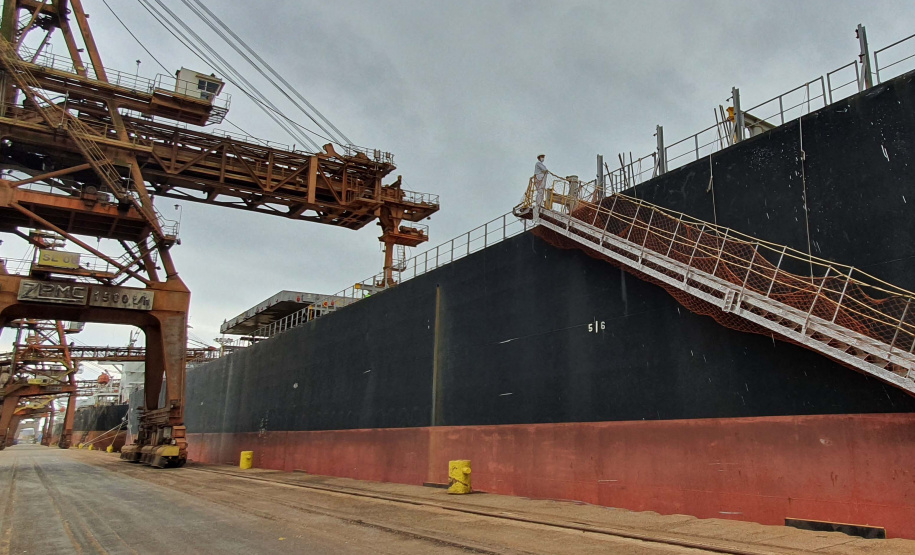 Portos do Paraná garantem segurança em todas as operações. Foto: Najia Furlan