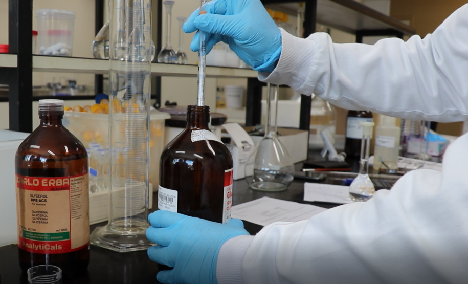 Tecpar inicia processos para produção de álcool 70%. Foto: Tecpar