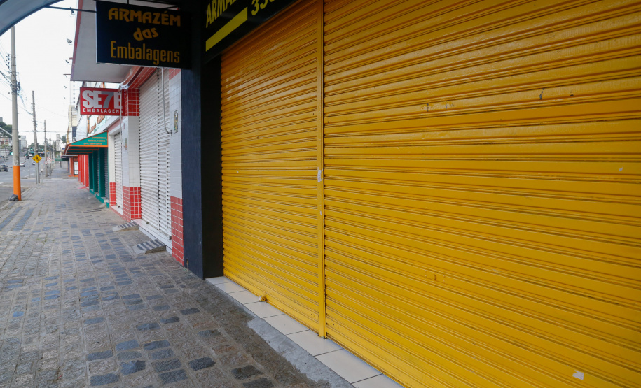 Decreto lista atividades essenciais que podem seguir funcionando. Foto: Gilson Abreu/AEN