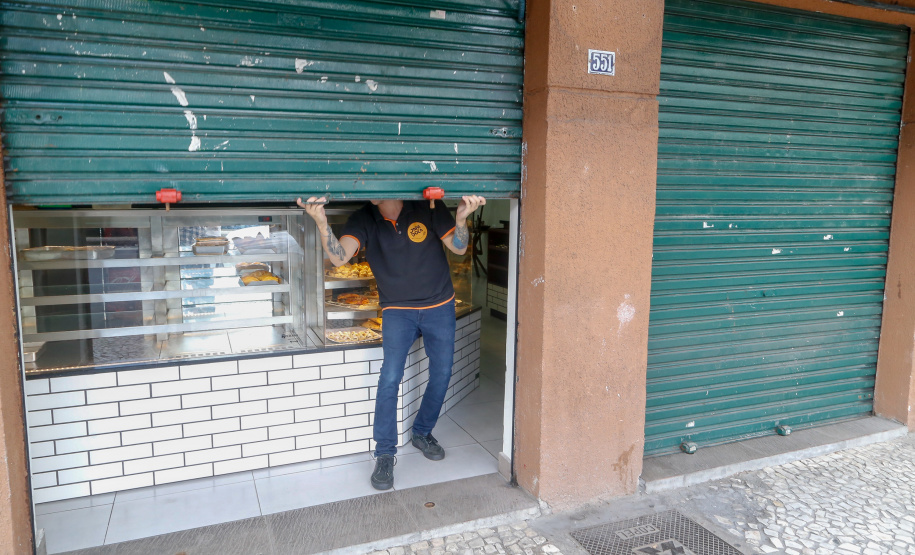 Decreto lista atividades essenciais que podem seguir funcionando. Foto: Gilson Abreu/AEN