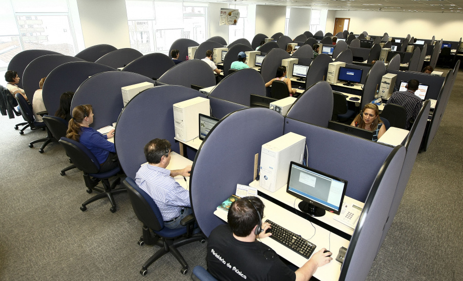 Governo alerta sobre riscos com funcionários de call center. Foto: Arquivo/AEN