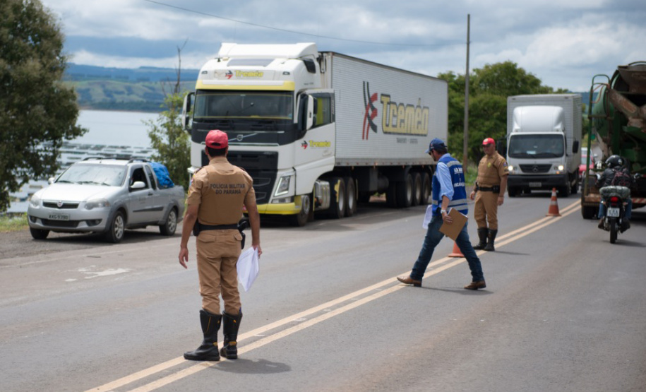 Adapar reforça trabalho nas divisas interestaduais. Foto:Marcelo Rossi