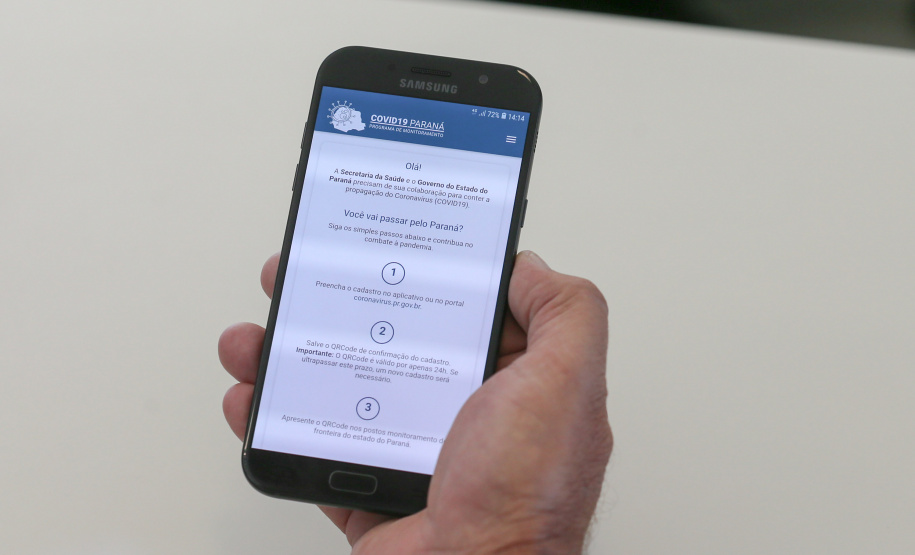 Ferramenta foi desenvolvida pela Celepar, empresa estadual de tecnologia da informação, em parceria com a Secretaria da Saúde. App permite a criação de um grande banco de dados para agilizar as tomadas de decisão em relação à circulação do vírus.