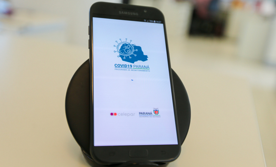Ferramenta foi desenvolvida pela Celepar, empresa estadual de tecnologia da informação, em parceria com a Secretaria da Saúde. App permite a criação de um grande banco de dados para agilizar as tomadas de decisão em relação à circulação do vírus.