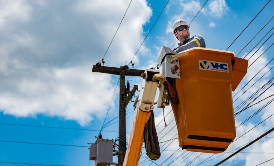 Curitiba e RMC recebem R$ 250 milhões em obras na rede de energia . Foto: Copel