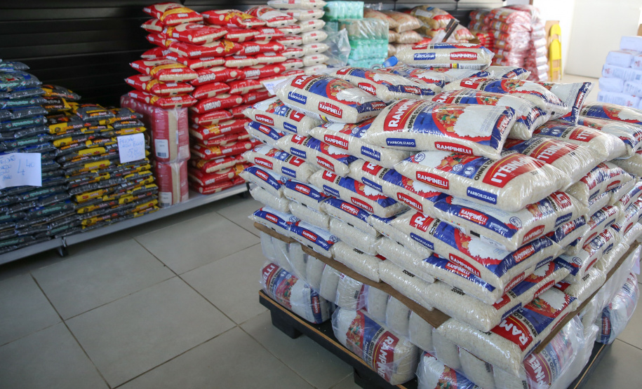 Produtos Governo apoia a produção e promove ações para garantir o abastecimento. Foto: Geraldo Bubniak/AEN