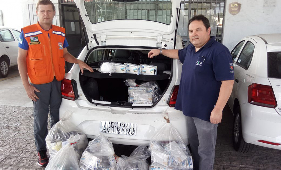 Luvas e máscaras de proteção são doadas pelo Ipem à Defesa Civil. Foto: Ipem
