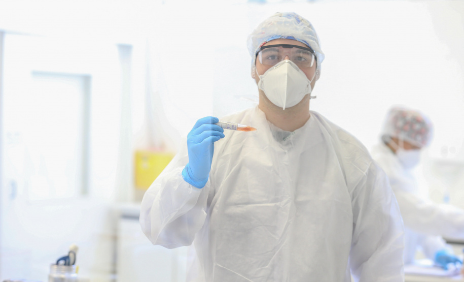 Laboratório Central do Estado - LACEN  -  Recepção  de amostras para teste do Coronavirus. Curitiba, 01/04/2020 - Foto: Geraldo Bubniak/AEN