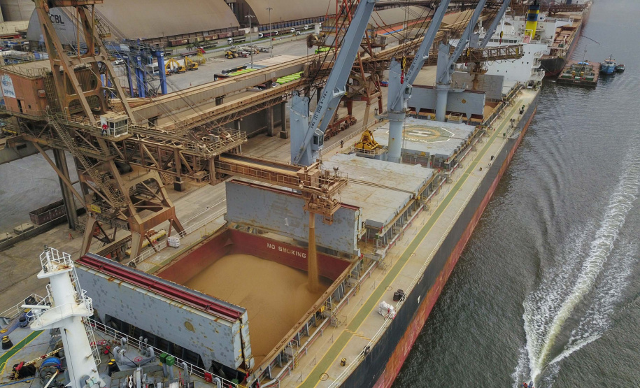 Porto de Paranaguá tem exportação recorde de grãos. Foto: José Fernando Ogura/AEN