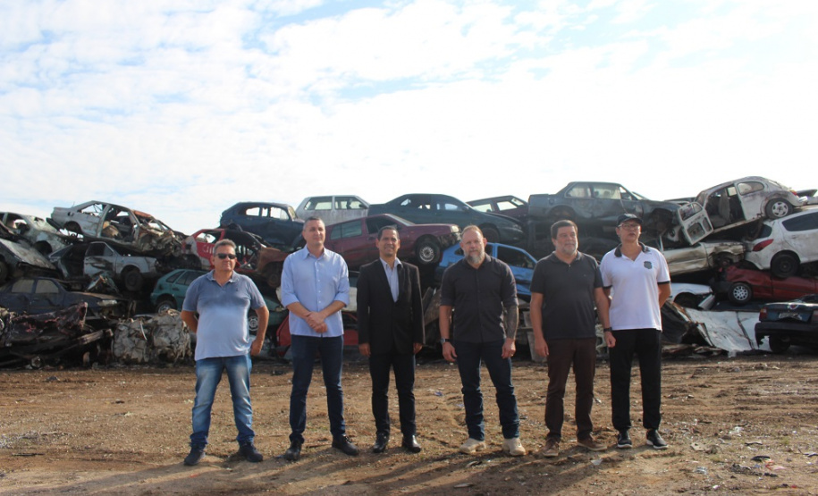 Empresa retira mais de 1,3 mil veículos do pátio da Polícia Civil. Foto:SESP