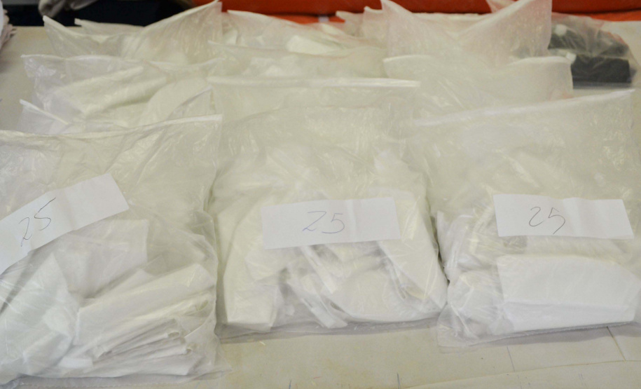 Presos do Paraná produzem materiais de proteção individual. Foto: José Leocádio