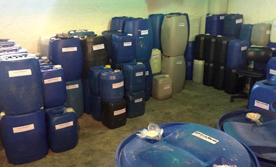 Depen produz 60 mil litros de produtos de limpeza por mês. Foto:Depen