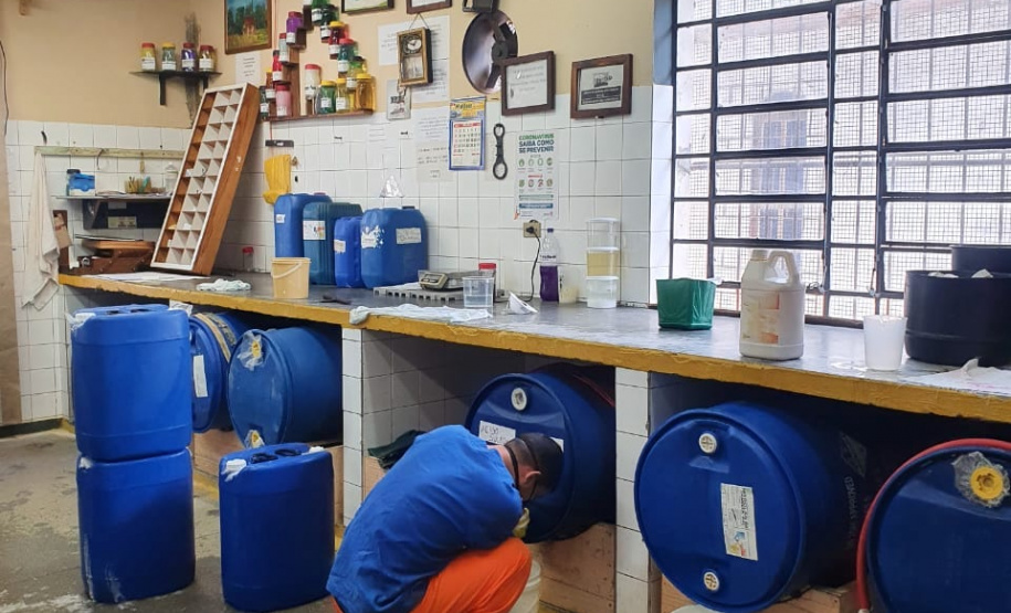 Depen produz 60 mil litros de produtos de limpeza por mês. Foto:Depen