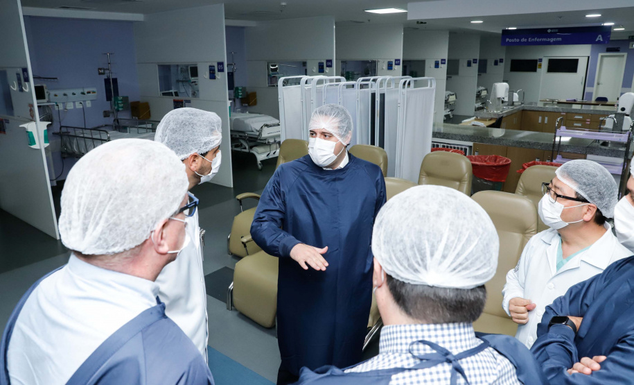 O governador Carlos Massa Ratinho Junior visita o  Hospital do Rocio, em Campo Largo.