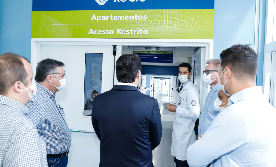 O governador Carlos Massa Ratinho Junior visita o  Hospital do Rocio, em Campo Largo.