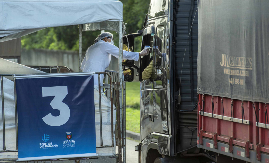 69 mil pessoas passaram por controle de saúde no porto de Paranaguá
