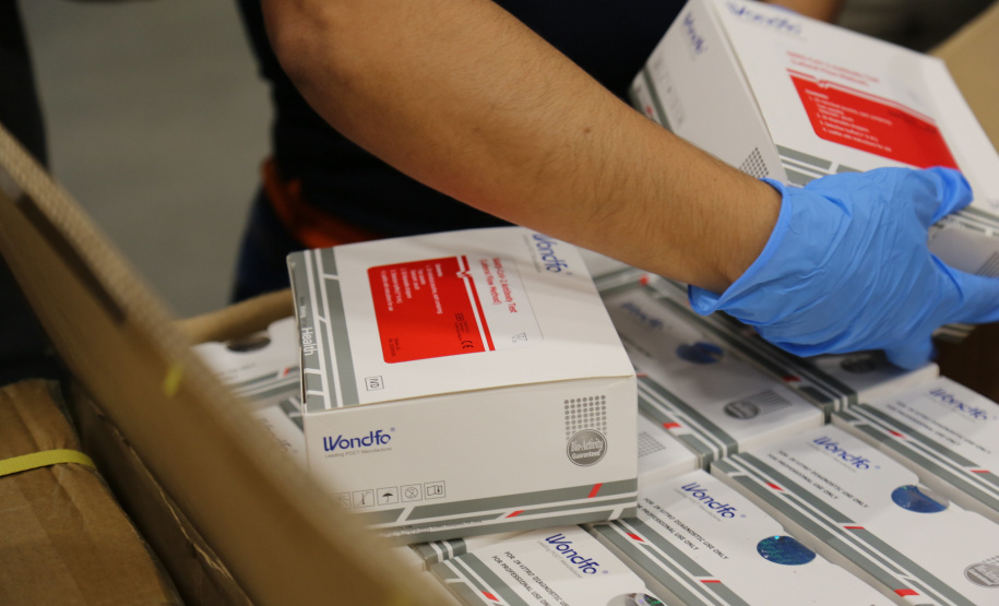 Esses testes são destinados a casos leves da doença. Eles serão aplicados em profissionais de saúde, da segurança pública e pessoas próximas a eles com sintomas.
Fotos: Divulgação/MS