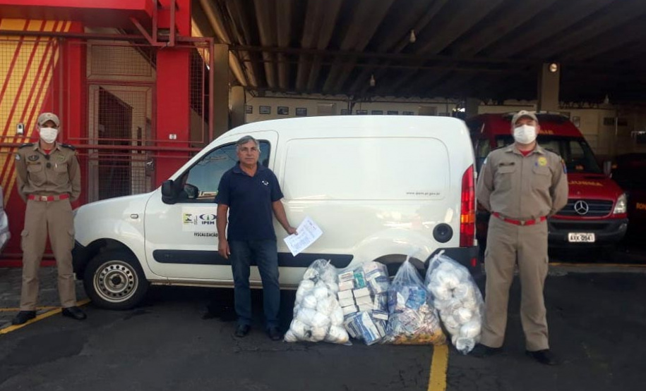 As luvas e as máscaras foram entregues pelo gerente da Regional do Ipem-PR em Guarapuava, Nael dos Anjos, nas dependências do Corpo de Bombeiros da cidade, sob a responsabilidade do 2º Ten Jhony Caike Ramalho.
Foto: IPEM