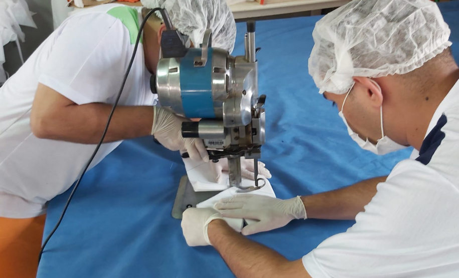 Presos já produziram 69 mil máscaras em menos de um mês. Foto: Depen