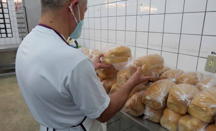 Parceria garante doação de pães e kits de hortaliças em Cascavel. Foto: Depen