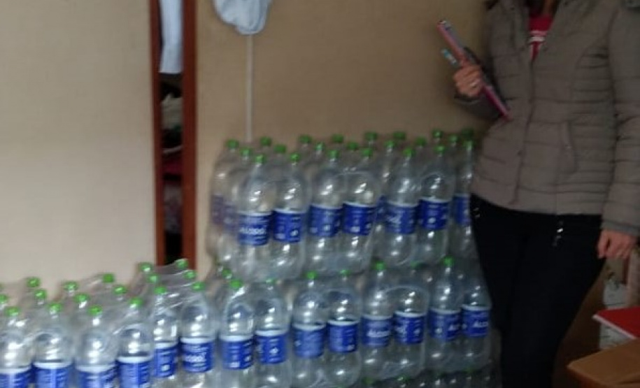 Governo entrega mais 1 mil litros de álcool para instituições. Foto: SEJUF