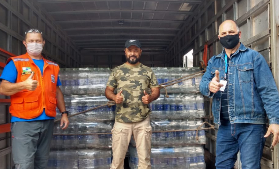 Governo entrega mais 1 mil litros de álcool para instituições. Foto: SEJUF