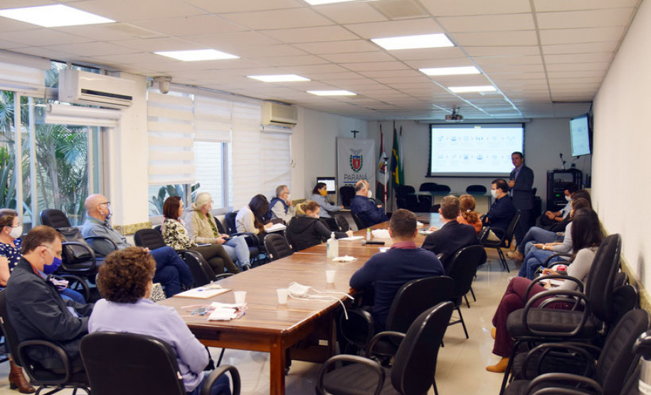 SESA recebe grupo do programa nacional "Todos pela Saúde". Foto:SESA