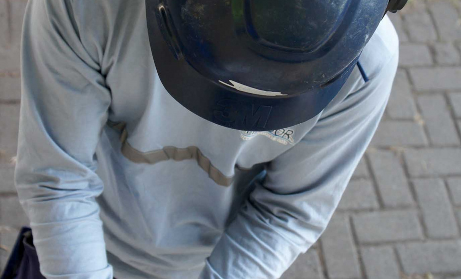 As medidas de higiene adotadas nos portos do Paraná para prevenção e combate à Covid-19 têm a aprovação de 84% dos trabalhadores portuários avulsos (TPAs). A pesquisa, realizada pelo Órgão Gestor de Mão de Obra (Ogmo), ouviu 684 colaboradores entre 27 de março e 16 de abril.

Foto: Portos do Paraná