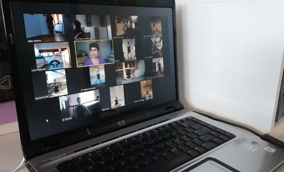 Escola de Dança Teatro Guaíra oferta aulas de balé on-line para alunos da instituição. Foto:CCTG