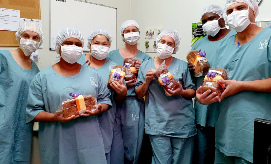 Profissionais de saúde salvam vidas na linha de frente.   Foto: Fátima Hirth Ruiz/Arquivo pessoal