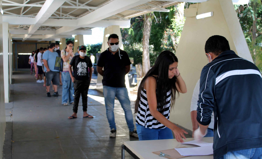 Escolas estaduais iniciam terceira entrega de kits merenda. Foto:SEED