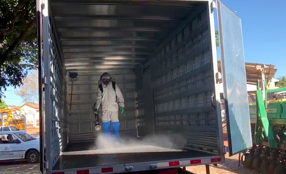Muitos agricultores mudaram os hábitos de trabalho no campo devido à pandemia do coronavírus e passaram a adotar medidas adicionais de segurança. Um dos locais em que isso aconteceu é Centenário do Sul, no norte do Paraná, onde se estabeleceu uma parceria entre a Associação dos Pequenos Produtores de Centenário do Sul, a prefeitura e técnicos do Instituto de Desenvolvimento Rural do Paraná Iapar-Emater (IDR-Paraná).
Foto:SEAB
