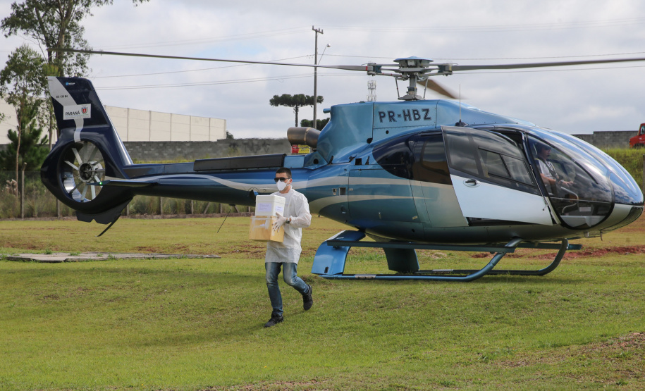 lacen gov Aeronaves já transportaram 4.569 amostras para testes de coronavírus. Foto: Geraldo Bubniak/AEN