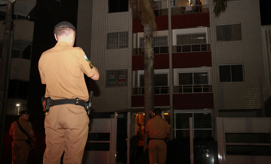 Curitiba, 30 de Abril de 2020. Banda da PMPR faz live pelas ruas da cidade - Soldado Ismael Ponchio.