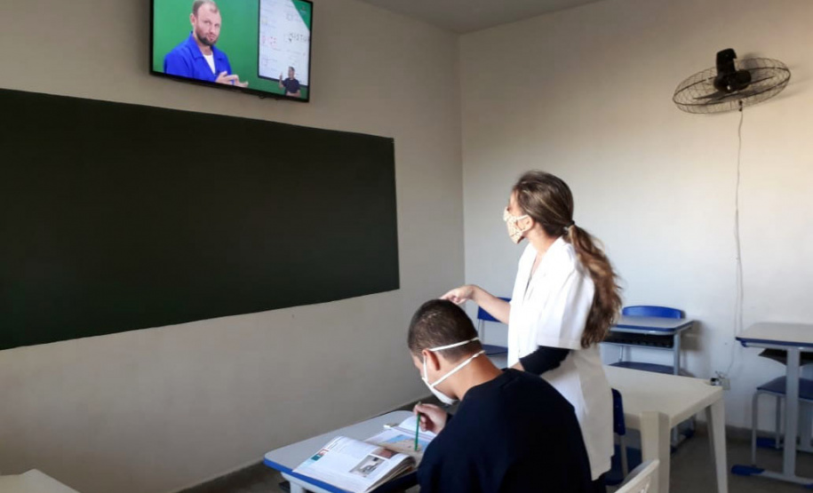 Os adolescentes das Unidades Socioeducativas do Paraná já estão tendo acesso às atividades escolares na forma de aulas não presenciais.
Foto: SEJUF