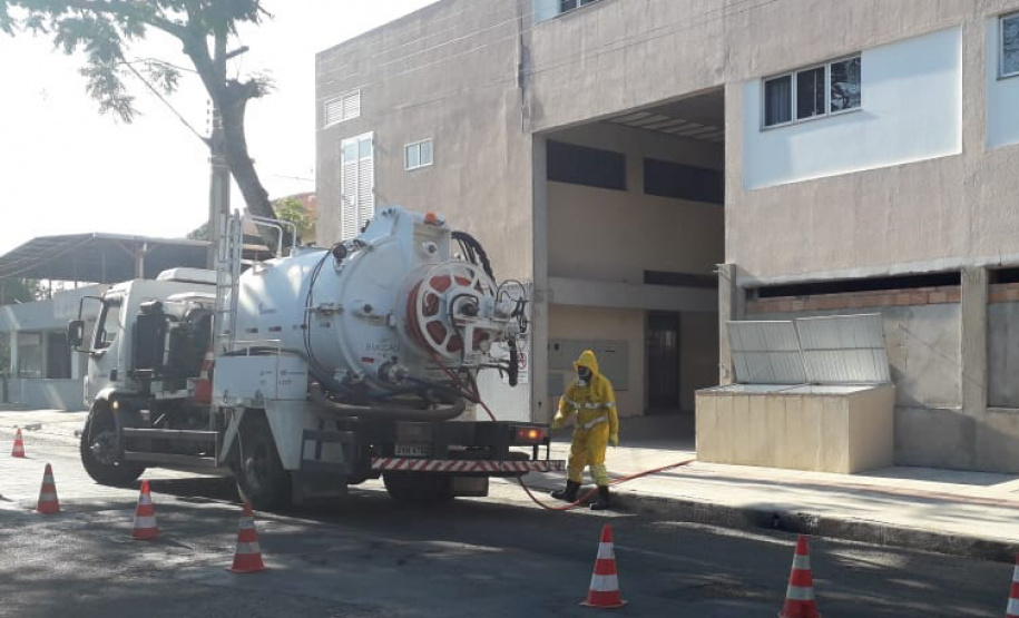 Sanepar continua desinfecção em hospitais e asilos. Foto: Sanepar