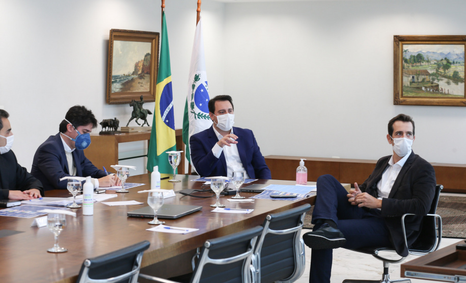 Reuniao SEED Paraná comemora bons números do ensino a distância na Rede Pública.
Os números foram apresentados nesta quarta-feira (06) pela Secretaria da Educação e do Esporte ao governador Carlos Massa Ratinho Junior. - Foto: Geraldo Bubniak/AEN
