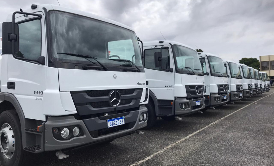 Governo do Estado entrega caminhões-pipa para 20 municípios. Foto: Divulgação/SEDEST