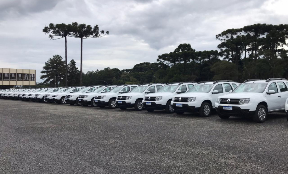 Governo do Estado entrega caminhões-pipa para 20 municípios. Foto: Divulgação/SEDEST