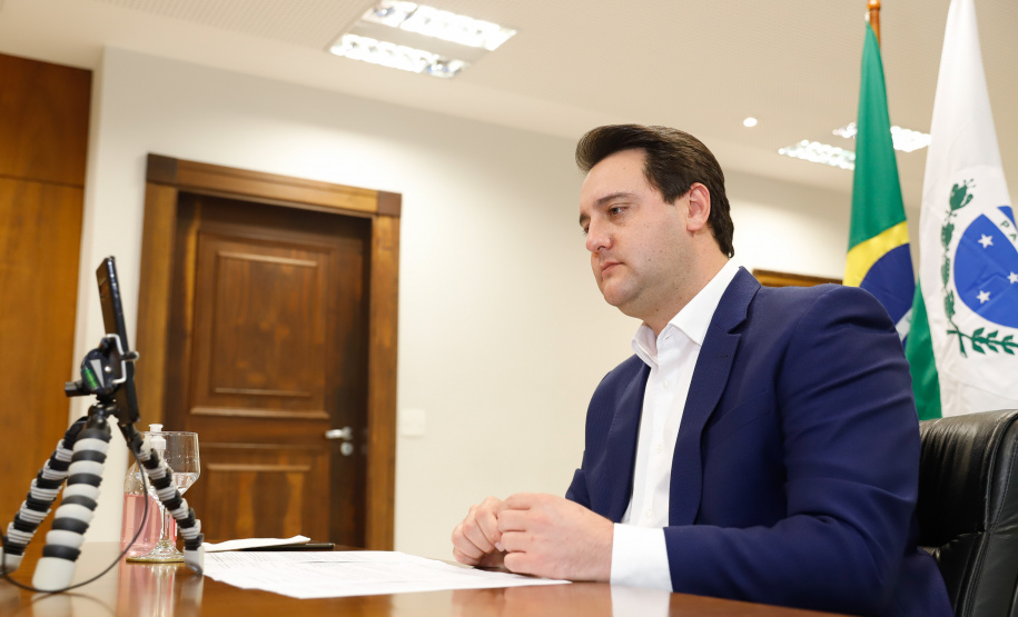 O governador Carlos Massa Ratinho Junior destacou nesta quarta-feira (6) que a união entre os três poderes e o Ministério Público tem sido fator fundamental no combate ao novo coronavírus no Paraná. Ele disse que essa integração será primordial para enfrentar o instante posterior da pandemia, para atender os mais vulneráveis, o setor privado e aqueles que perderam seus empregos.
